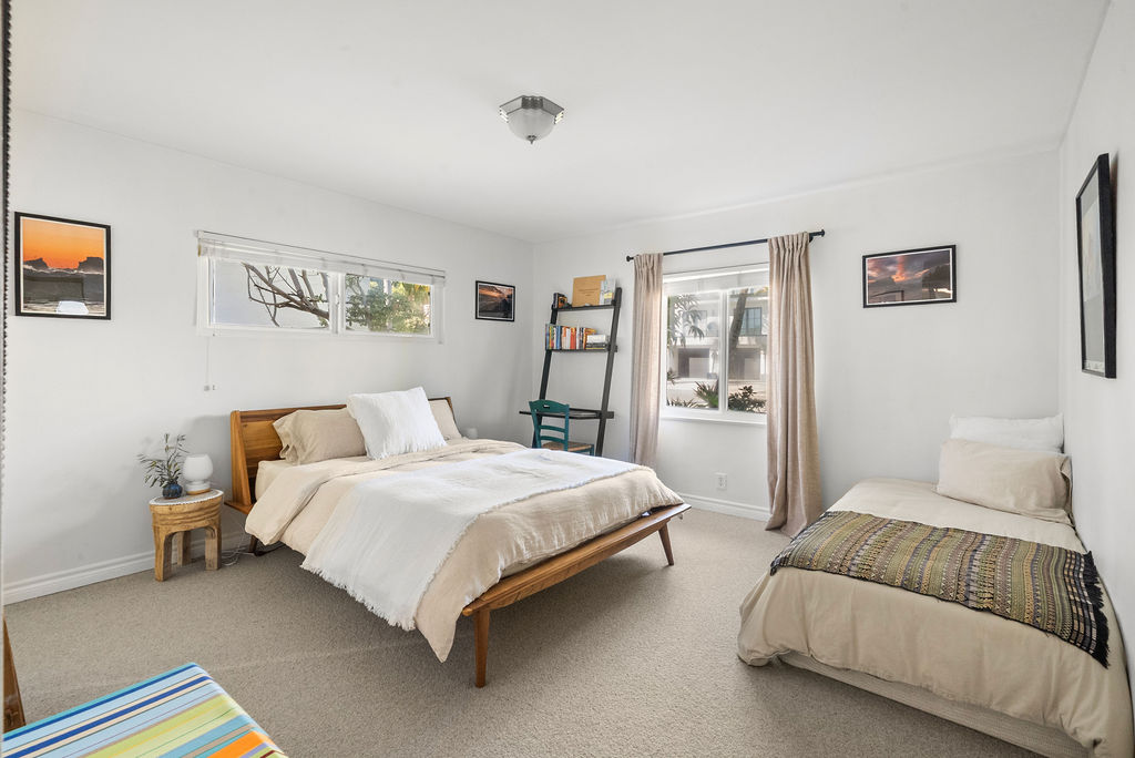 128CrescentBayDrive12